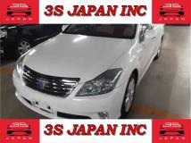 2010 Toyota Crown Hybrid