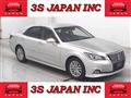 2017 Toyota Crown
