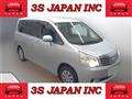 2012 Toyota Noah