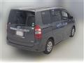 2013 Toyota Noah