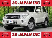 2013 Mitsubishi Pajero