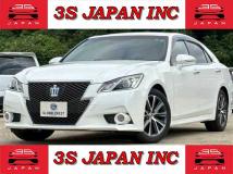 2015 Toyota Crown