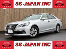 2013 Toyota Crown