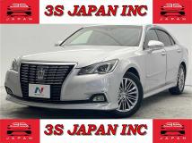 2016 Toyota Crown