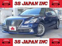 2015 Toyota Crown