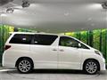 2013 Toyota Alphard