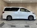 2013 Toyota Alphard