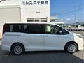 2014 Toyota Noah