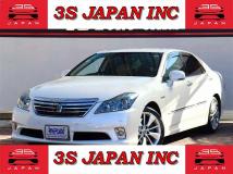 2010 Toyota Crown Hybrid