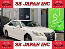 2015 Toyota Crown