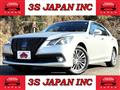 2015 Toyota Crown Hybrid