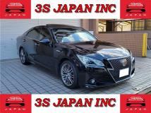 2013 Toyota Crown Hybrid