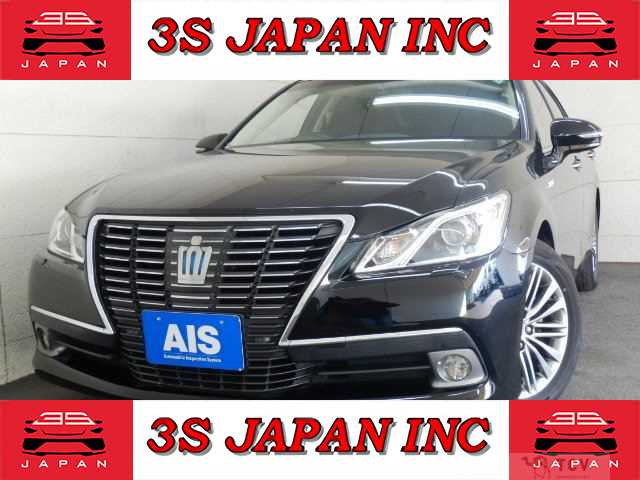 2013 Toyota Crown Hybrid