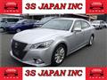 2014 Toyota Crown Hybrid
