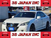 2015 Toyota Crown Hybrid