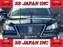 2013 Toyota Crown