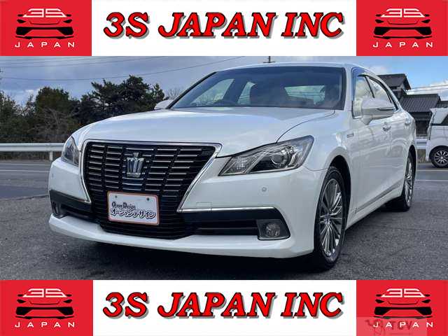2014 Toyota Crown