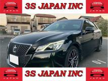 2013 Toyota Crown Hybrid