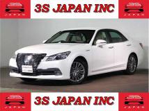 2013 Toyota Crown Hybrid