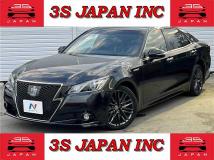 2015 Toyota Crown Hybrid