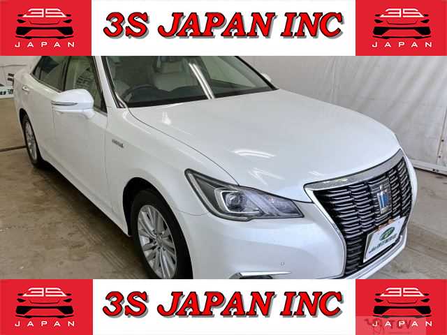 2017 Toyota Crown Hybrid