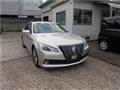 2014 Toyota Crown Hybrid