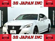 2013 Toyota Crown Hybrid