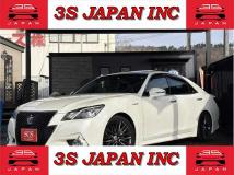 2015 Toyota Crown Hybrid