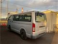 2005 Toyota Hiace Van