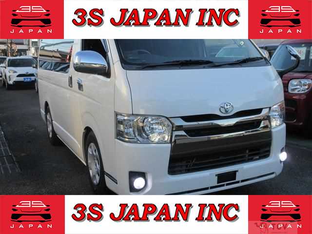 2015 Toyota Regiusace Van