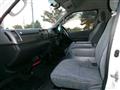 2005 Toyota Hiace