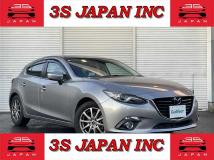 2015 Mazda Axela Sport