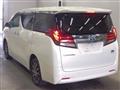 2015 Toyota Alphard Hybrid