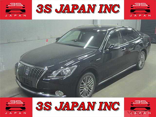 2015 Toyota Crown Majesta