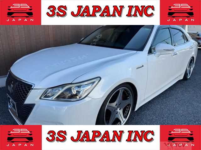 2013 Toyota Crown