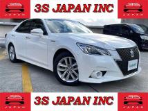 2013 Toyota Crown Hybrid