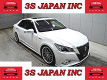 2013 Toyota Crown Hybrid