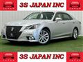 2013 Toyota Crown Hybrid