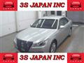 2014 Toyota Crown Hybrid