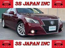 2013 Toyota Crown Hybrid
