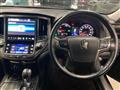 2014 Toyota Crown Hybrid