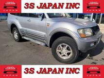 2000 Mitsubishi Pajero