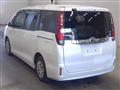 2014 Toyota Noah