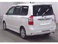 2012 Toyota Noah