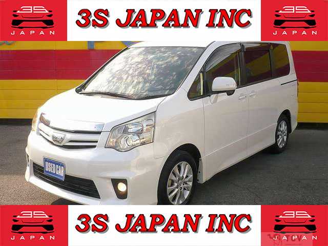 2013 Toyota Noah