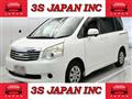 2010 Toyota Noah