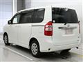 2010 Toyota Noah