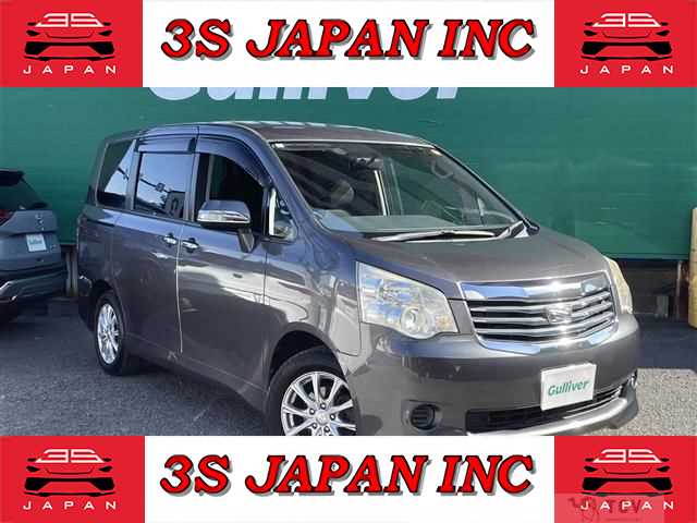 2013 Toyota Noah