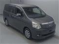 2011 Toyota Noah