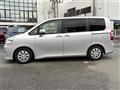 2013 Toyota Noah